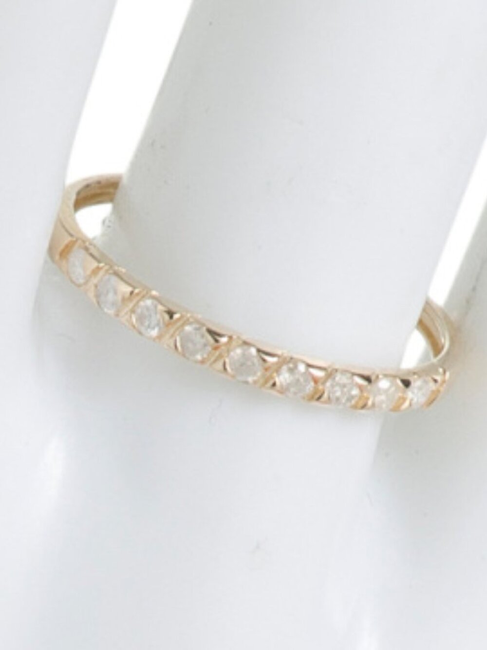 WHITE LOTUS 10kt Gold Diamond Band Ring - Picture 3 of 3